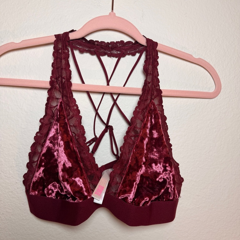 PINK Victoria’s Secret Red Velvet Lace Bralette L Strappy Back Romantic Y2K
